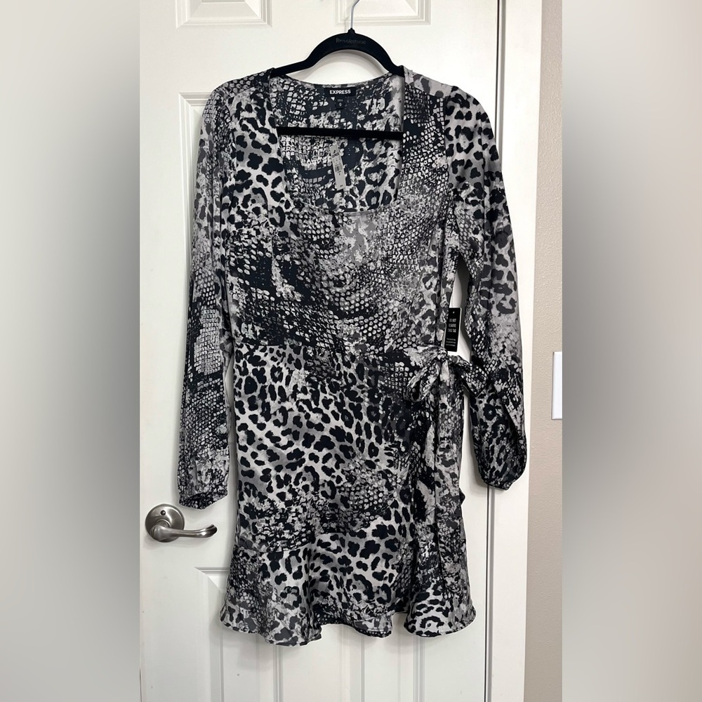 Express Leopard Ruffle Dress NWT - Picture 1 of 3